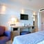 Hipotels Playa La Barrosa - Adults Only