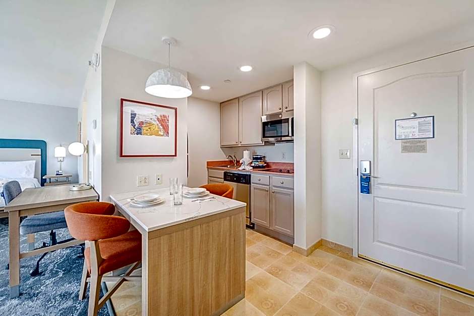 Homewood Suites By Hilton East Rutherford