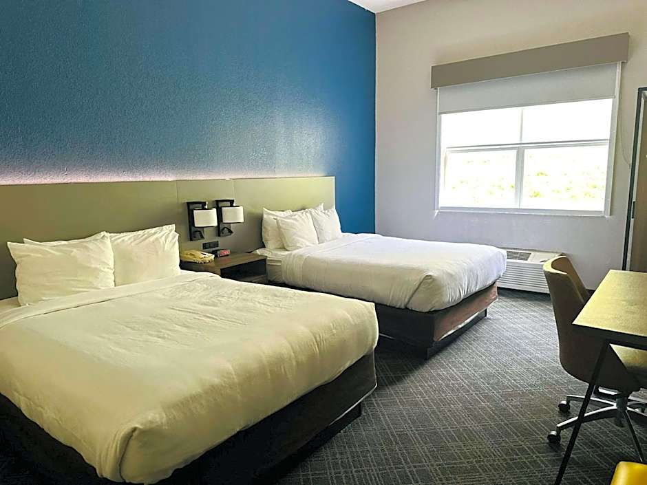 Comfort Inn & Suites Cartersville - Emerson Lake Point