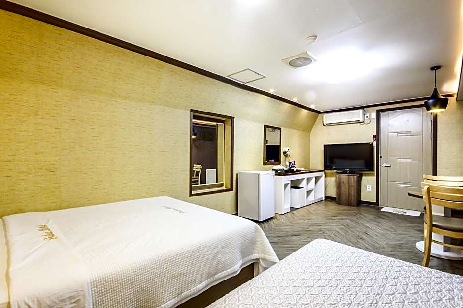 Goodstay Dubai Motel