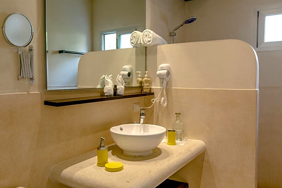 Alma De Flores Private Pools Suites