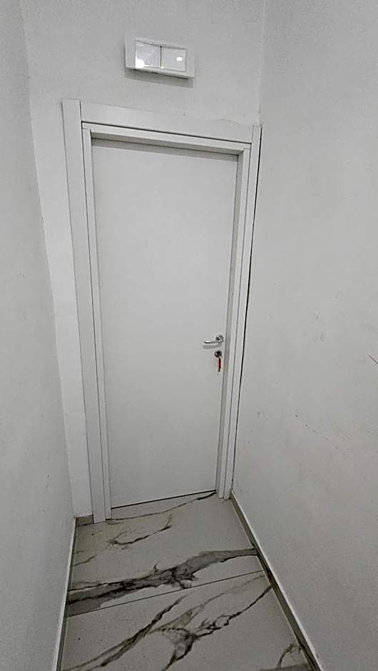 HOTEL CRISARI