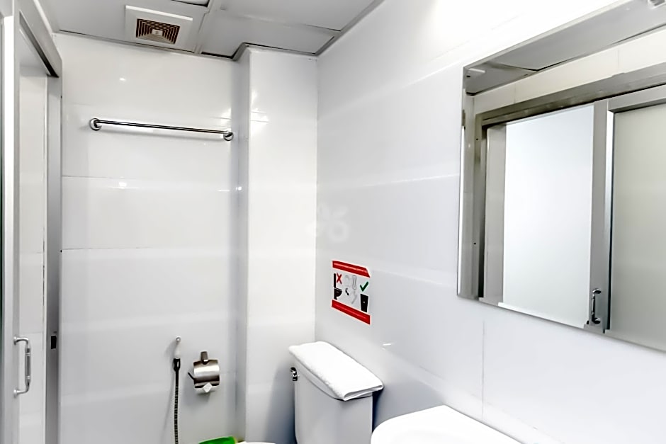 Clover City Center Hotel