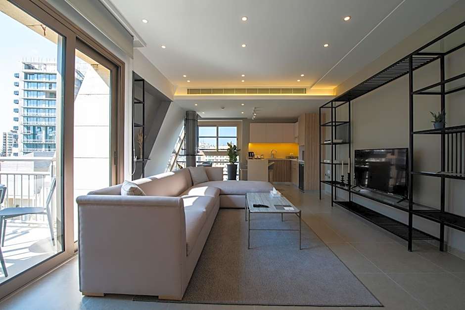 ZUR Studios and Suites