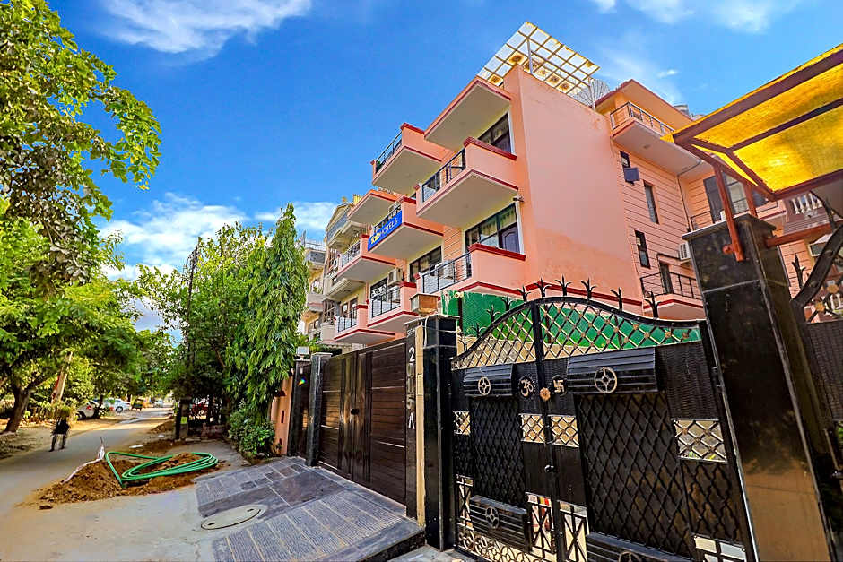 Palm Court by Fabhotel – Gurgaon, NY