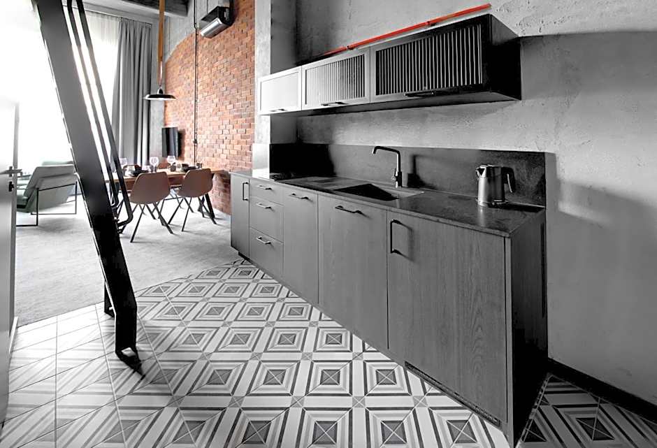 MONTOWNIA Lofts & Experience