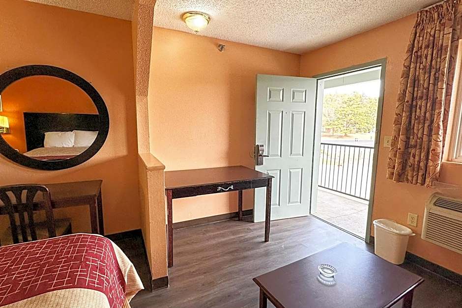 Garden Inn & Suites