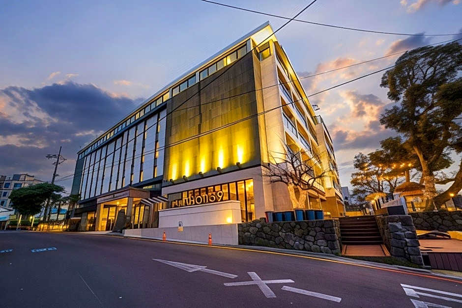 Chun Ji yeon Crystal Hotel