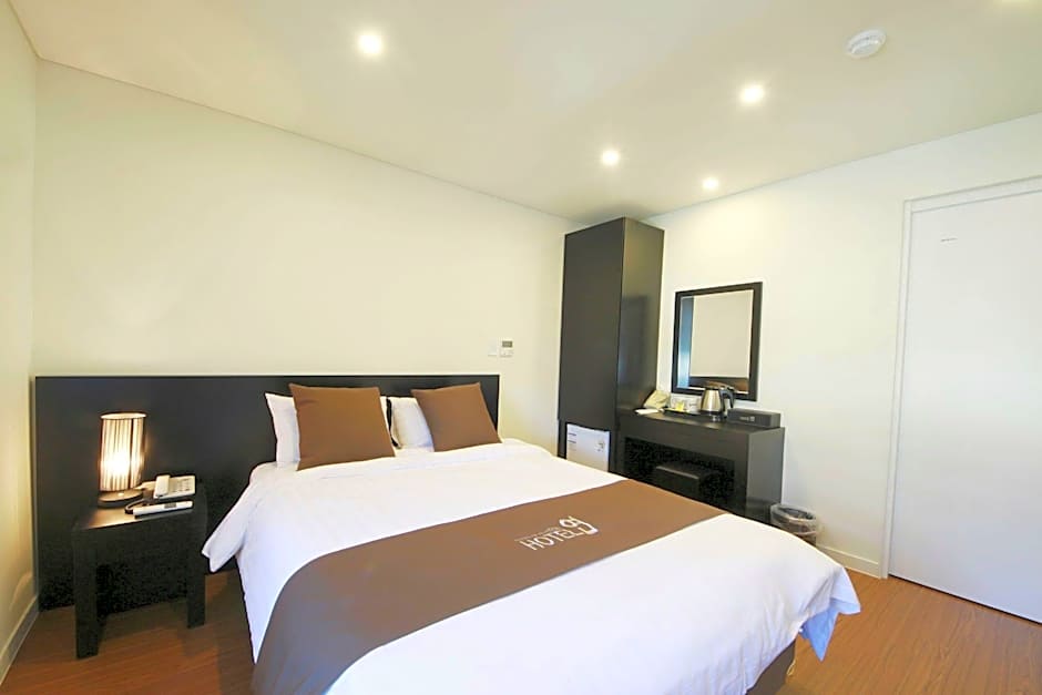 Hotel Yeon