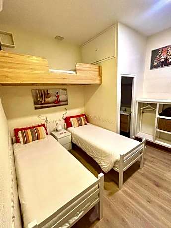 Triple Room with Shared Bathroom
