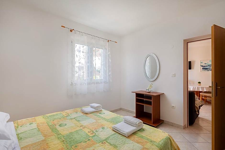 Apartments Vucica, Sevid