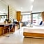 Hallo Patong Hotel - Rooftop Pool - Stunning Mountain Views & OTOP Market