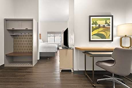 Standard Queen Room with Two Queen Beds - Non-Smoking