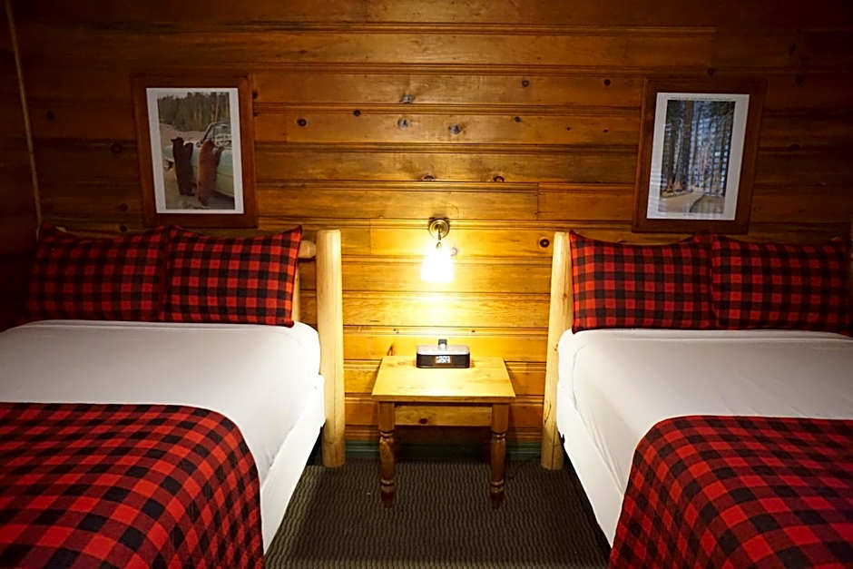 Shaver Lake Village Hotel