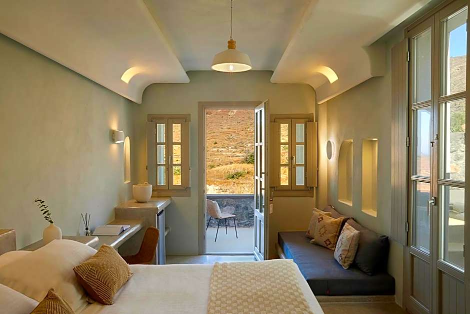 Danae Suites Santorini