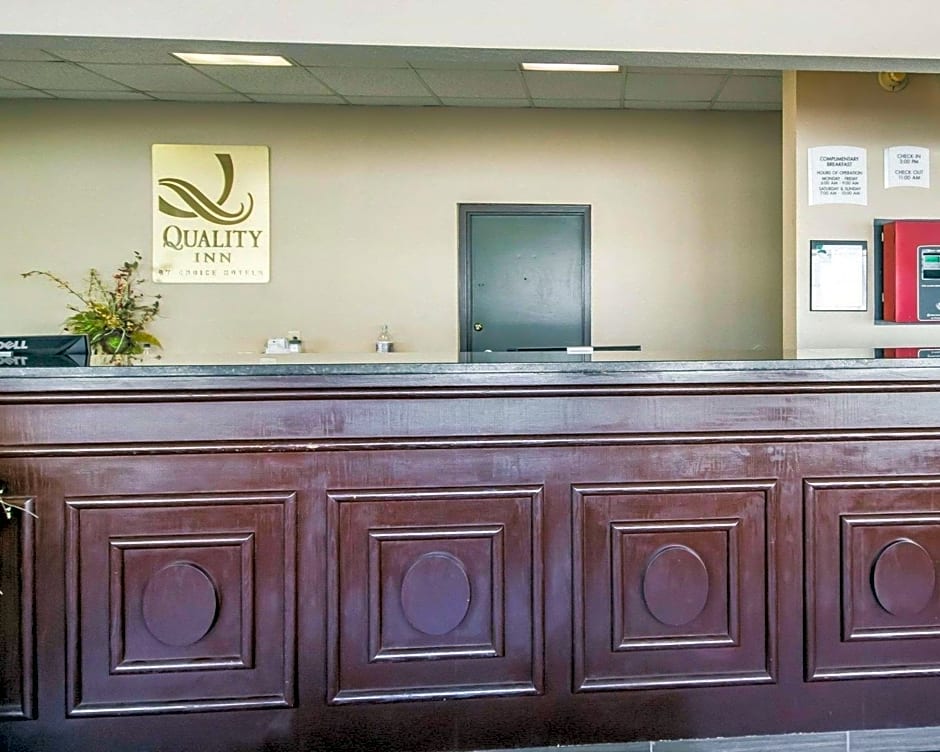 Quality Inn & Suites Elizabethtown