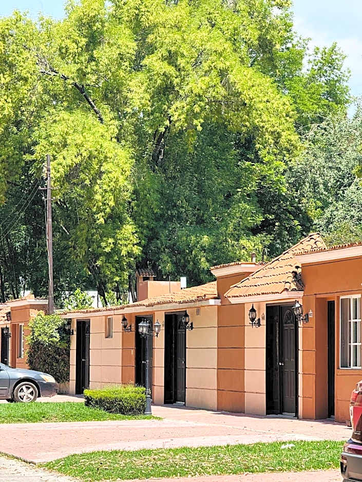 Villas by Real del Bosque