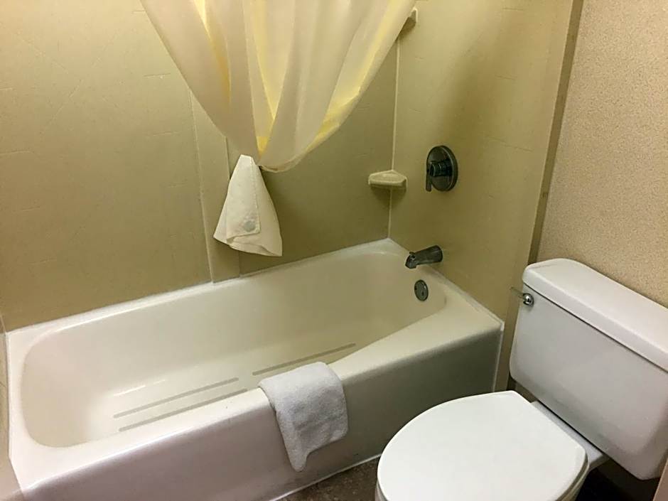 Days Inn & Suites by Wyndham Albuquerque North