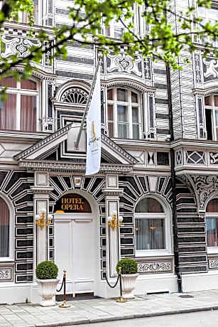 Hotel Opera