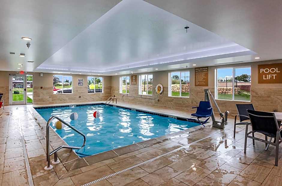 Candlewood Suites Brighton By IHG