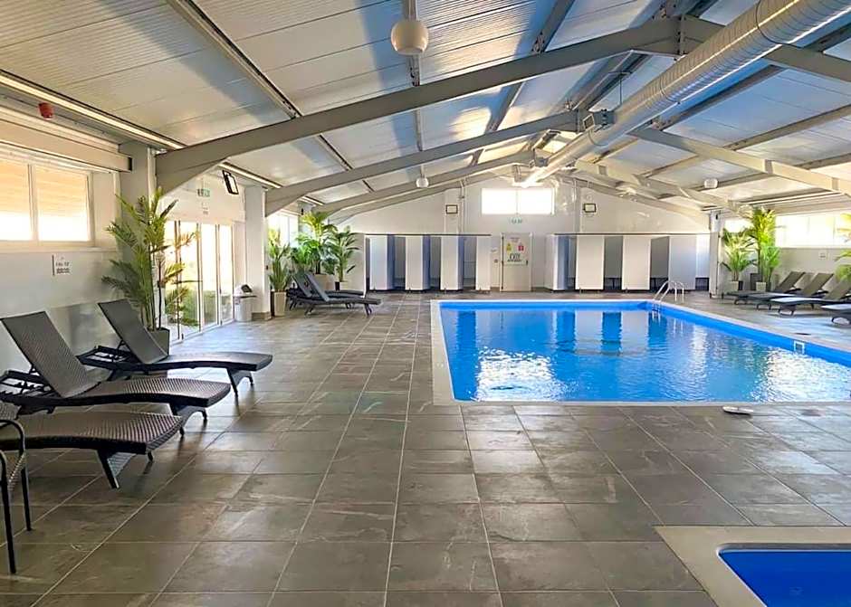 Riverside Holiday Village