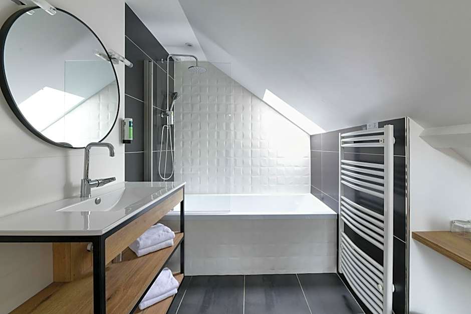 Logis Hôtel Etchemaïté