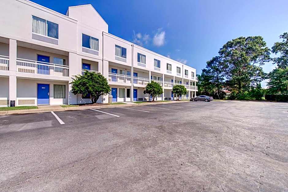 Motel 6 Virginia Beach