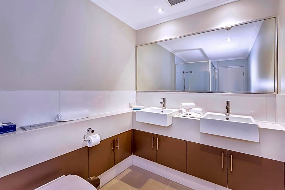 New Haus by Hougoumont Hotel, former Bannister 22