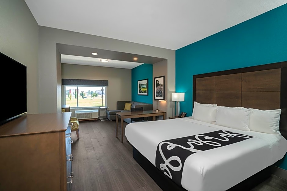 La Quinta Inn & Suites by Wyndham West Memphis