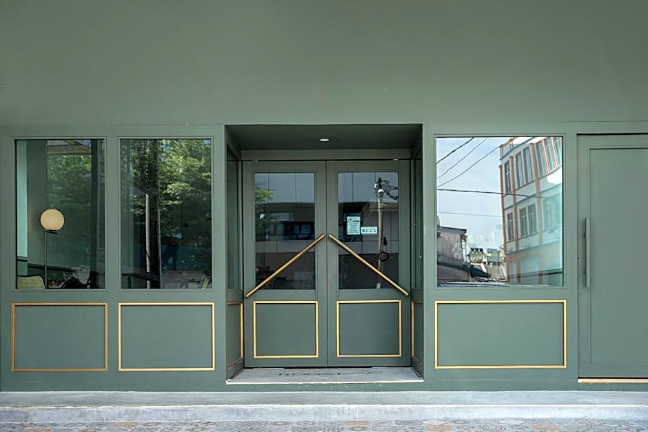 Room V @ Jalan Sultanah