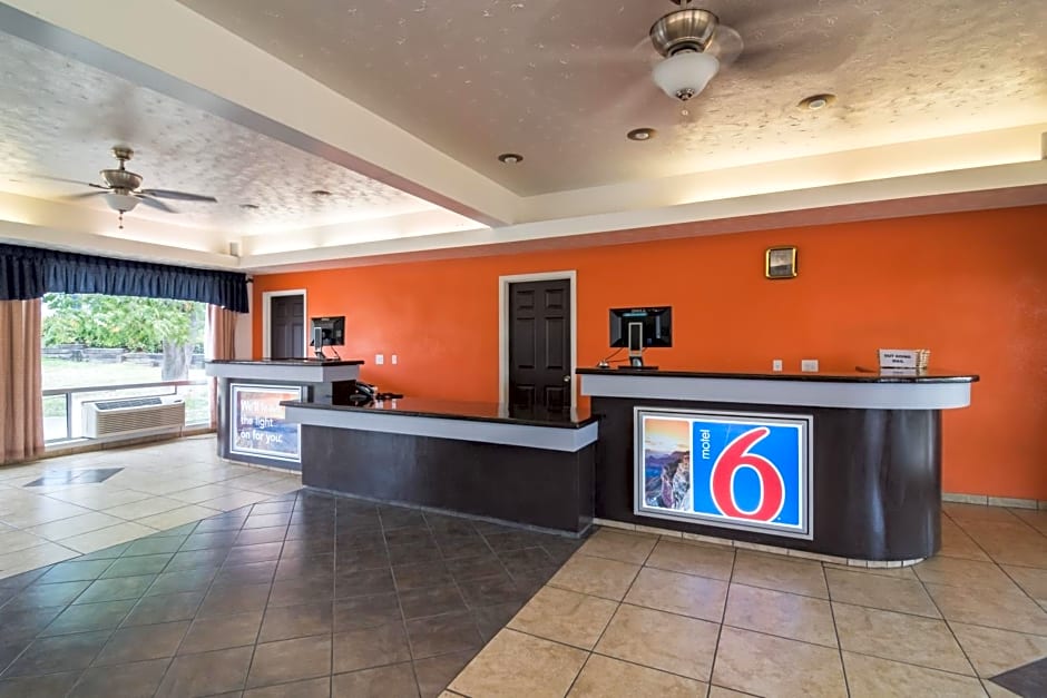 Motel 6-Globe, AZ