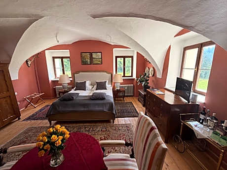 Deluxe Double Room with Shower