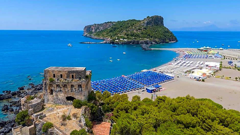 Villaggio Turistico La Mantinera - Hotel