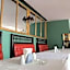 Gondola Hotel & Suites