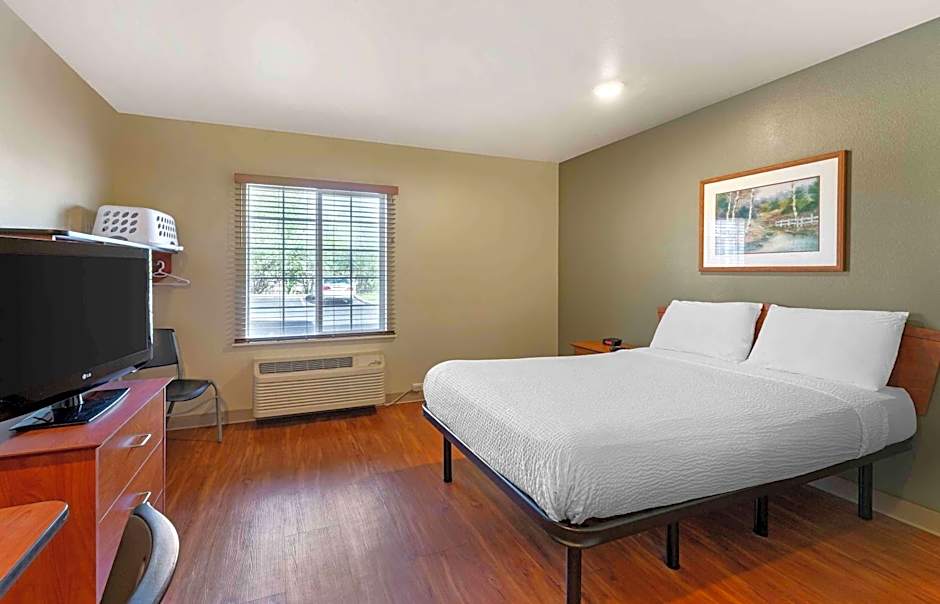 Extended Stay America Select Suites - Akron - South