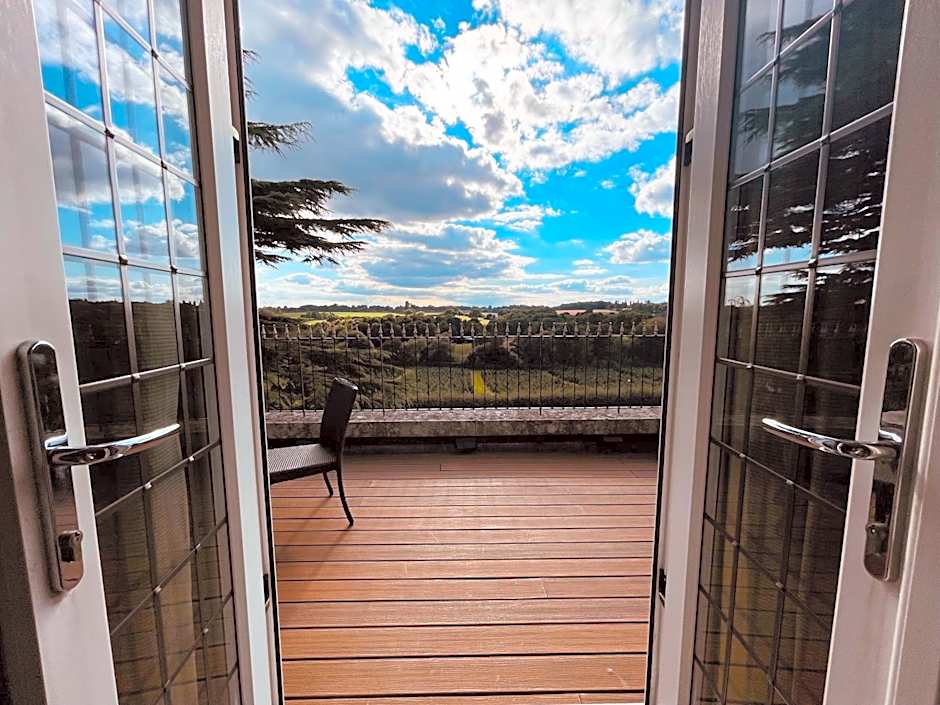 Nuthurst Grange Country House Hotel & Restaurant