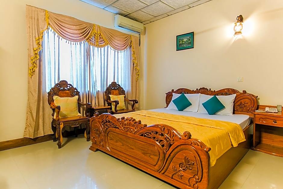 Star Hotel
