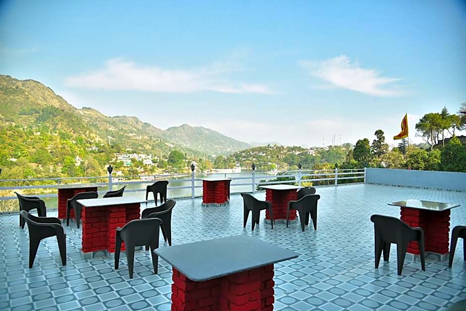 Hotel Lake Paradise Inn