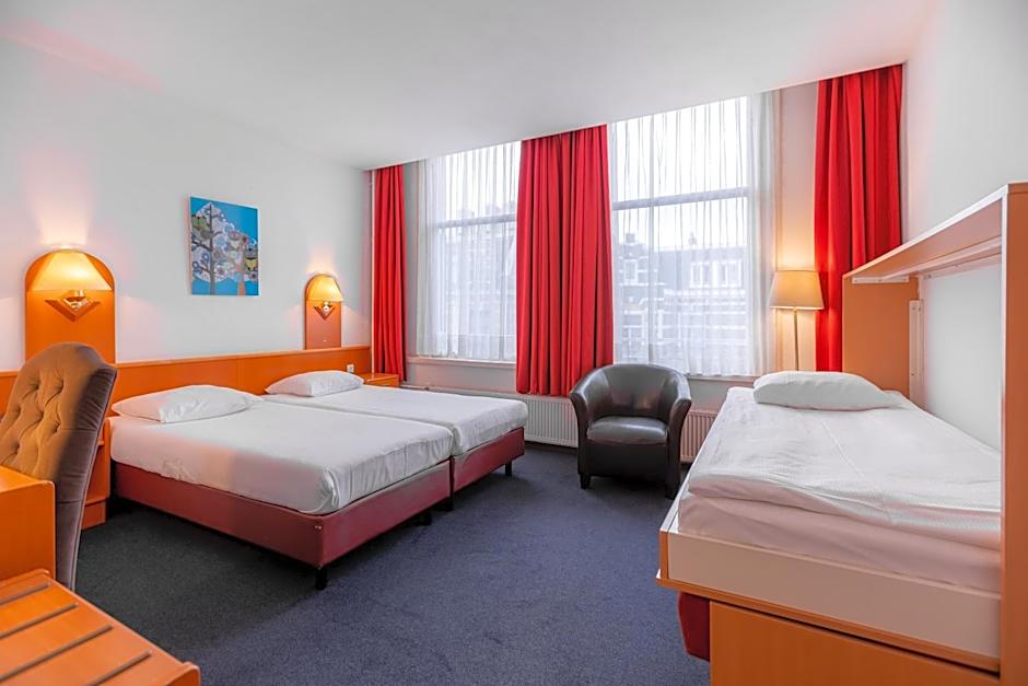 Photo 1 of 4 of Triple Room