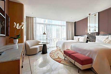 Grand Deluxe Butler Service, Guest room, 2 Queen