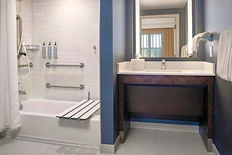 One-Bedroom King Suite with Sofa Bed - Mobility and Hearing Accessible with Tub