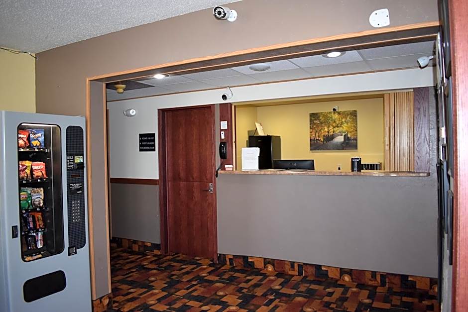 Heartland Hotel & Suites