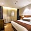 James Joyce Coffetel Shijiazhuang the Mixc Jinyuan Tower Airport Bus