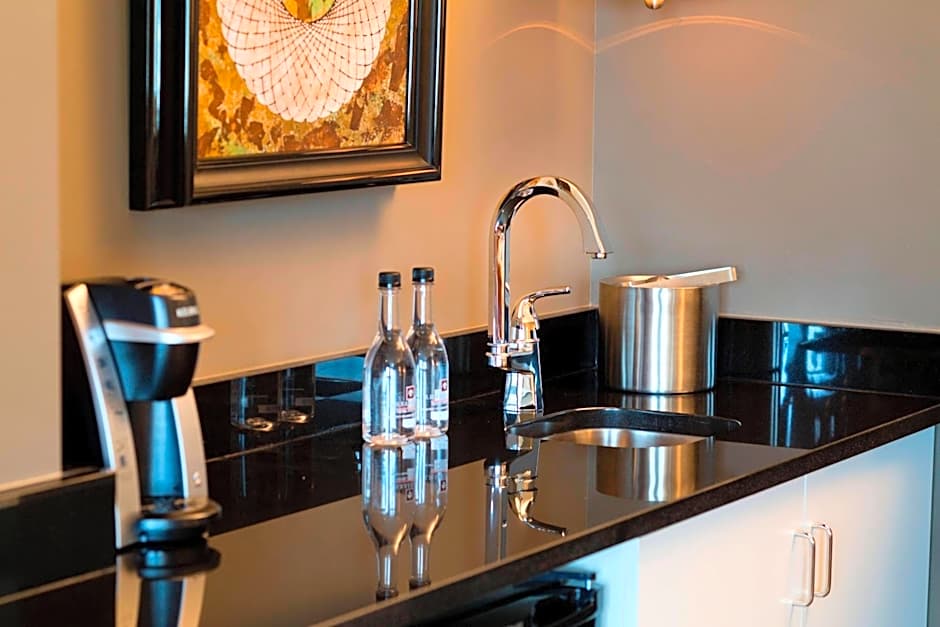 Ambassador Hotel Oklahoma City, Autograph Collection by Marriott