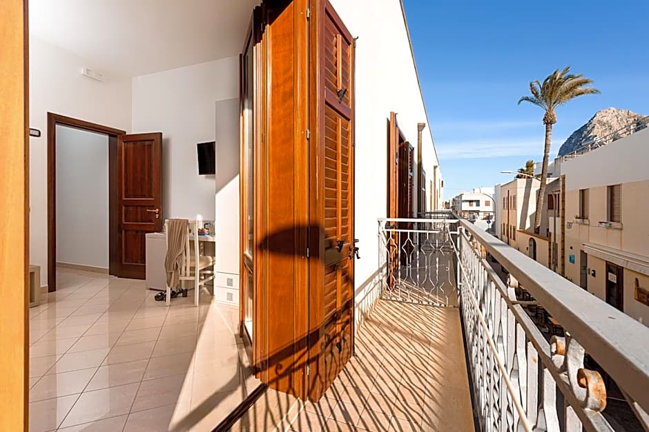 La Conchiglia sul mare Hotel