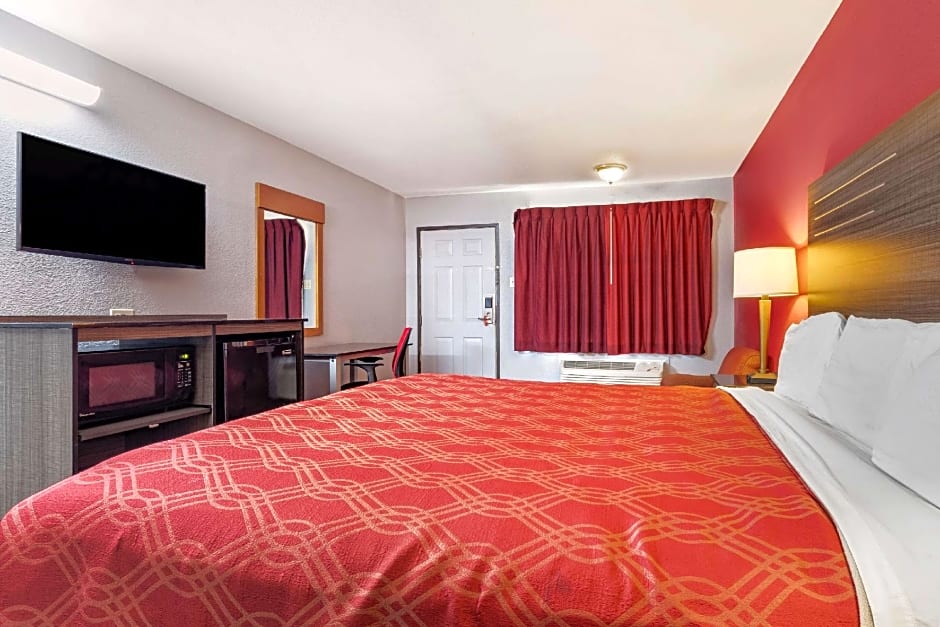 Econo Lodge Wichita Falls Downtown