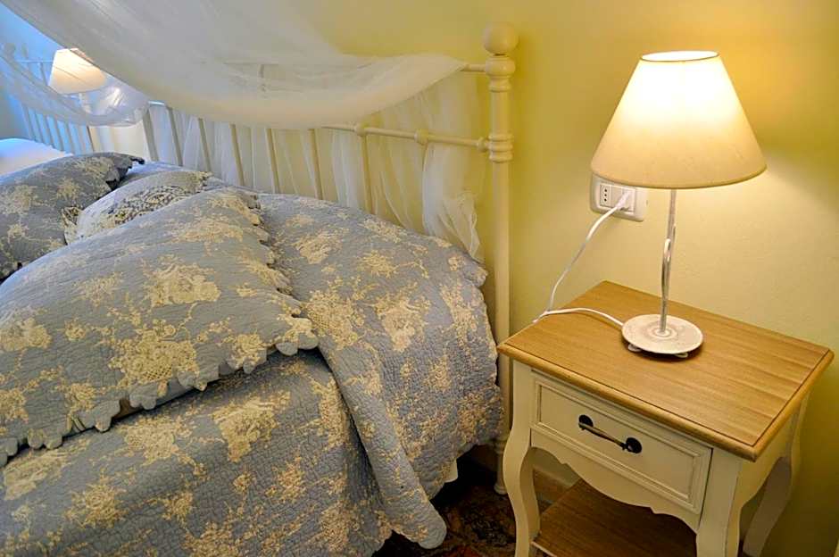 Hotel Tirrena Bike & Country Hotel