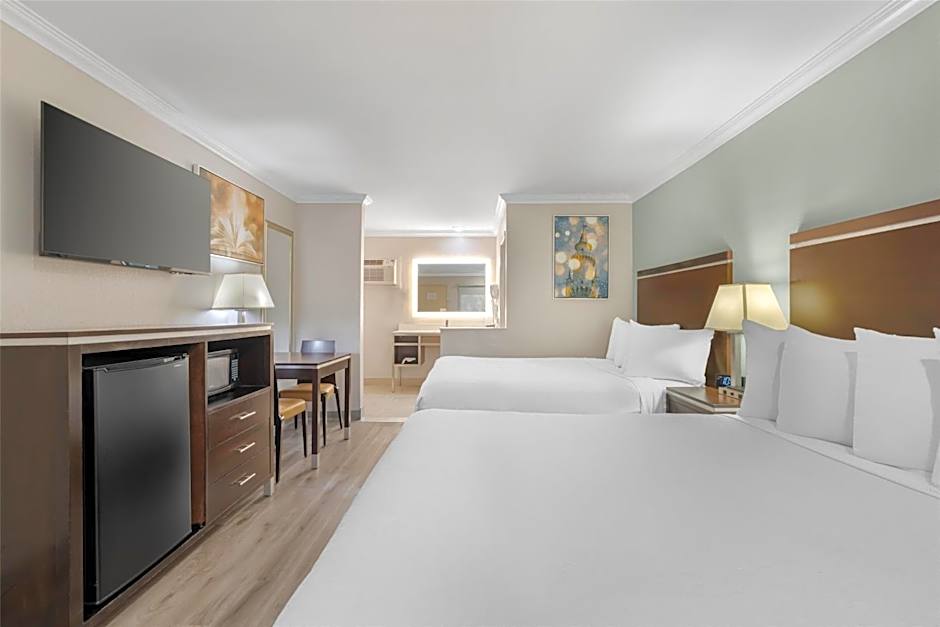 Best Western Courtesy Inn Hotel - Anaheim Resort at the Park