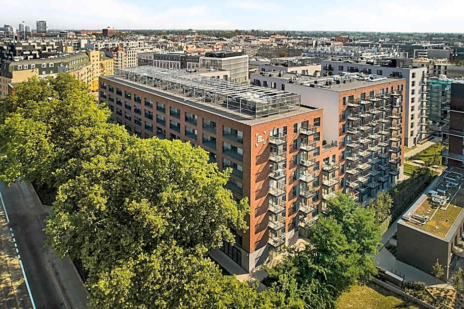 Symphony City Square Aparthotel