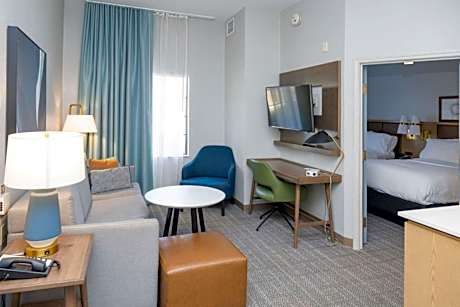 One-Bedroom Suite - Non-Smoking